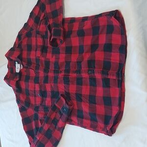 Goodfellow Red and Black Button up Flannel .Size Medium.Great Condition